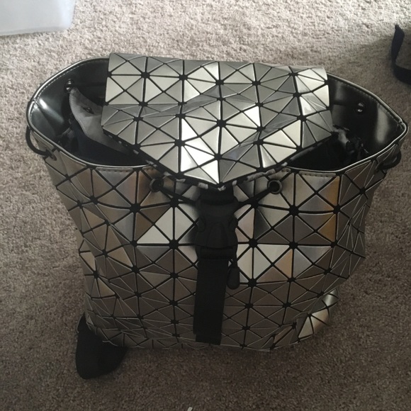 Silver Backpack - Picture 4 of 8